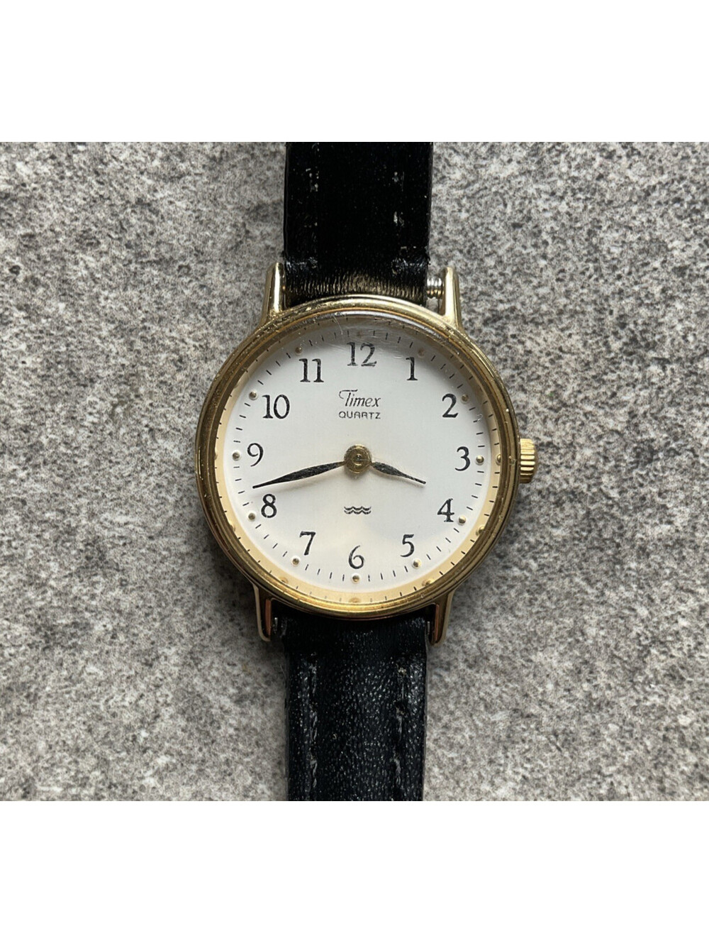 Timex Womens Watch Gold Tone Case W/White Dial and Black Leather Band Bin W